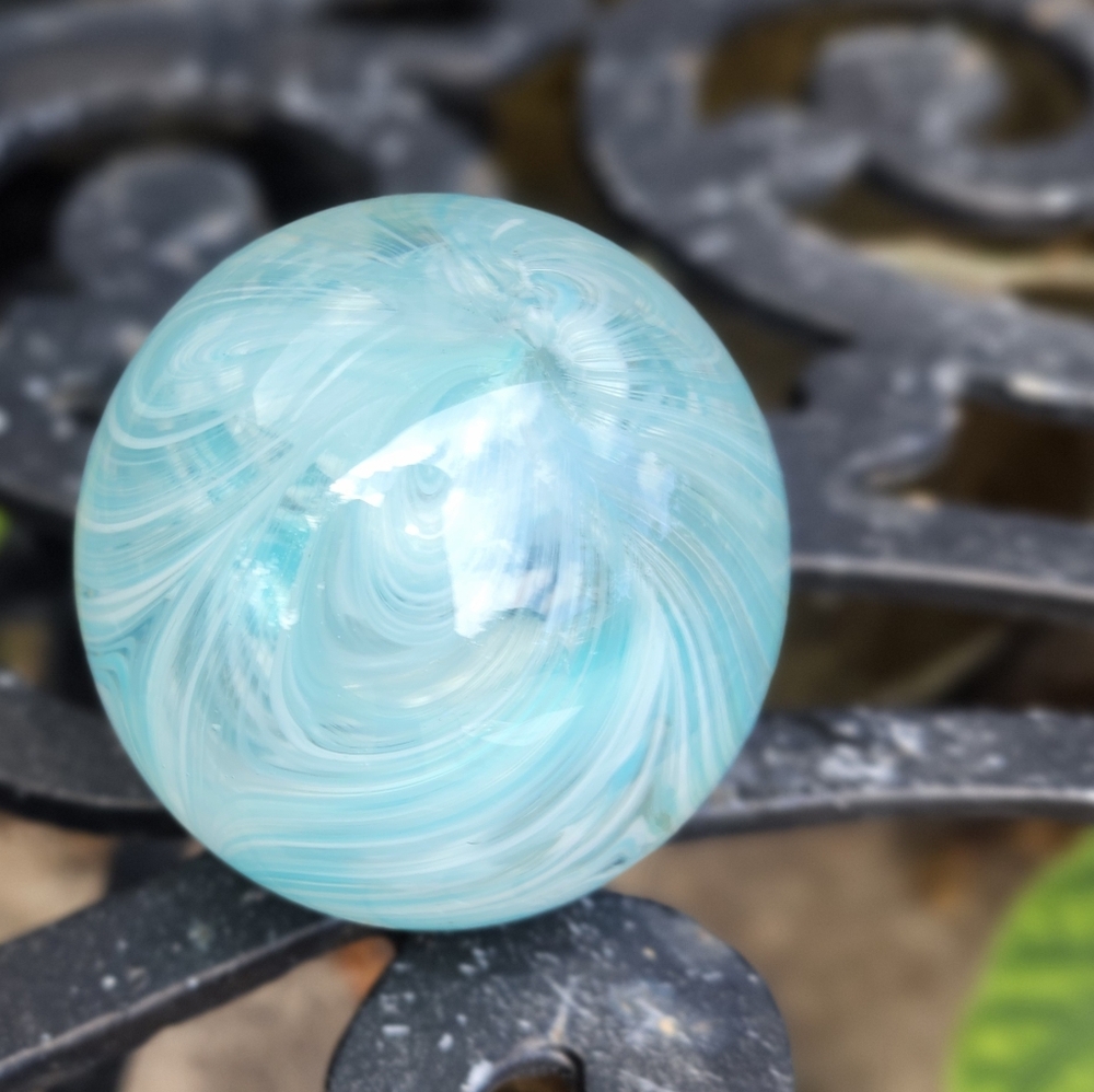 Vintage Elwood Studio Art Glass Paperweight Signed blue & white Swirl 3”